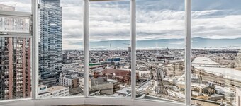 Downtown Sub Penthouse W City Views