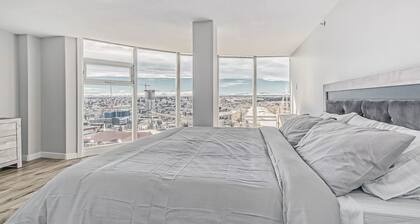Downtown Sub Penthouse W City Views