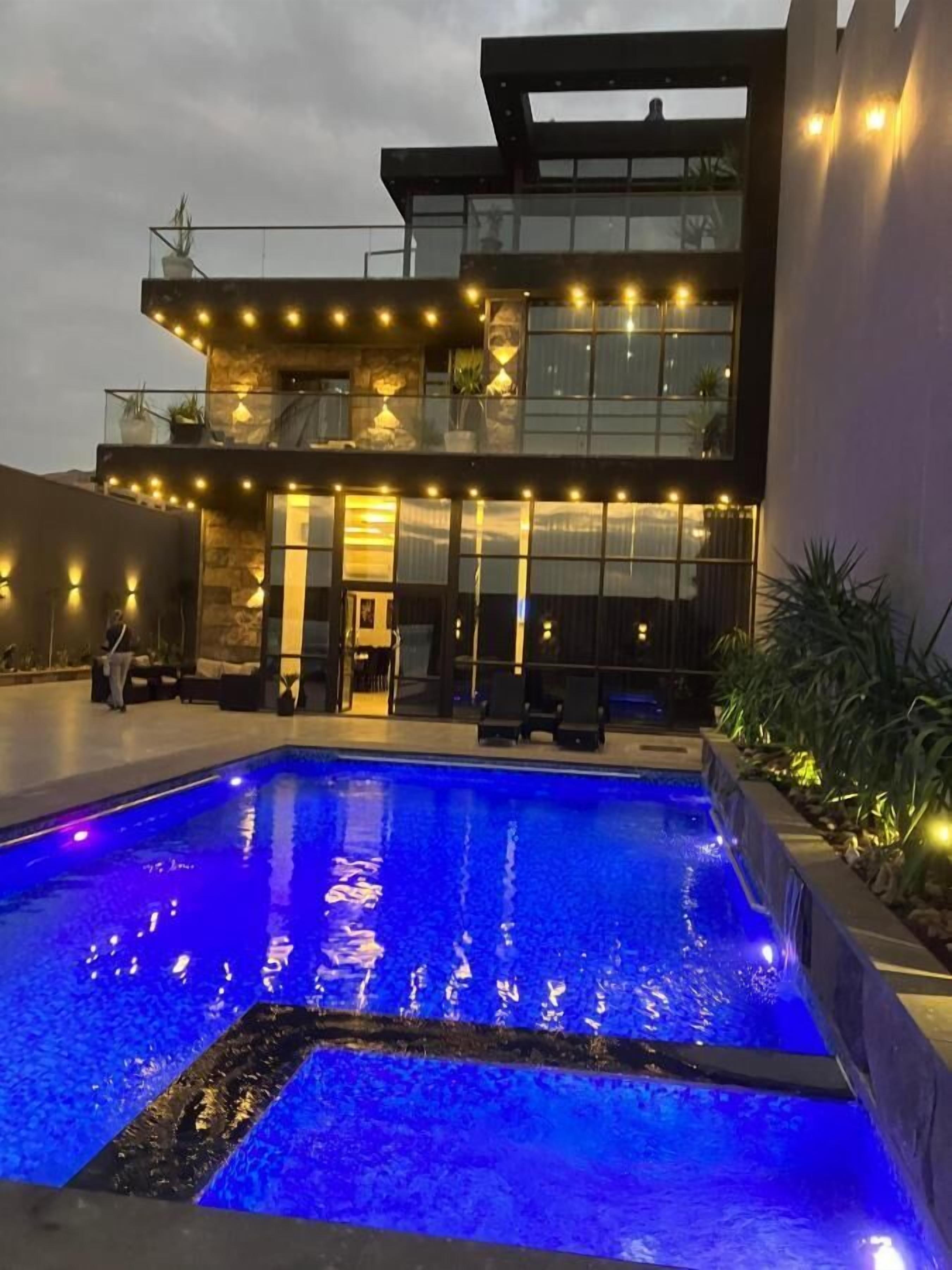 ด้านหน้าที่พัก