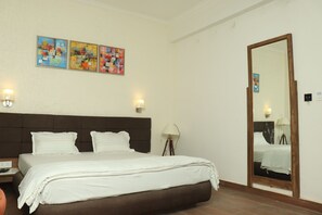 Royal-Zimmer | Hochwertige Bettwaren, Betten mit Memory-Foam-Matratzen