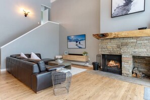 Unclassified image, 3 of 23, button - Ideally Located - Fantastic A Frame in EagleVail! (Avon)