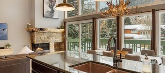 Central EagleVail Home with Private Hot Tub