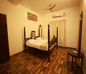 Premium-Zimmer, 1 King-Bett, Gartenblick