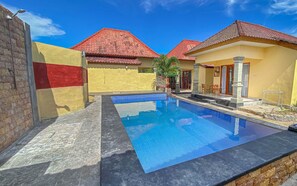 Outdoor pool - Salang Guest House (Penida Island)