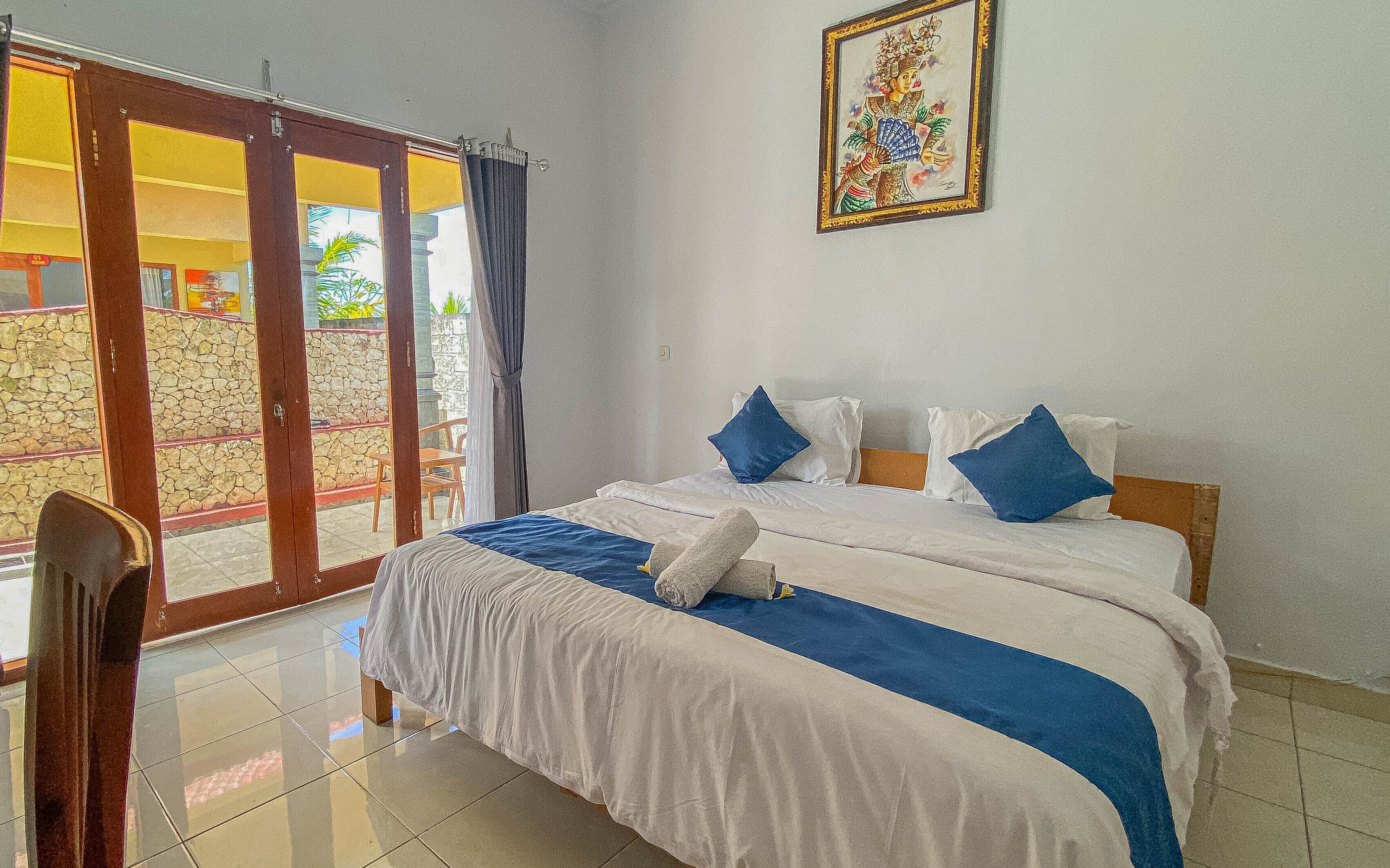 Basic Double Room | Desk, soundproofing, free WiFi, bed sheets