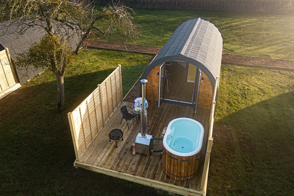 Bain à remous extérieur