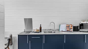 Fridge, microwave, stovetop, toaster
