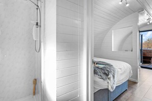 1 bedroom, Internet, bed sheets