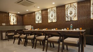 Restaurant - Ayaan Residency (Noida)