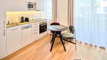 Classic Apartment | 1 bedroom, soundproofing, free WiFi, bed sheets