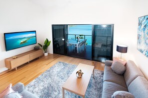 Living area - Shorelines 30 (Hamilton Island)