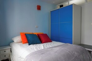 1 bedroom, iron/ironing board, free WiFi, bed sheets