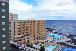 Exterior - Blue Batayola Pool (Candelaria)