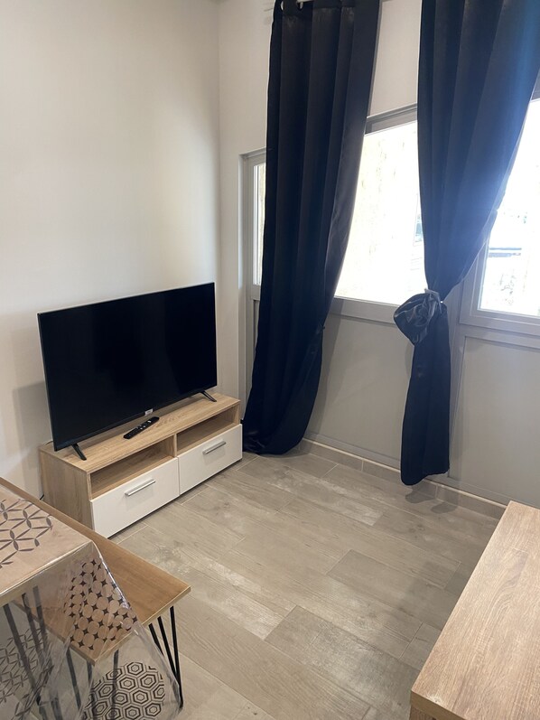 TV