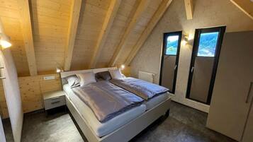 2 Schlafzimmer, Zimmersafe, Bügeleisen/Bügelbrett, WLAN