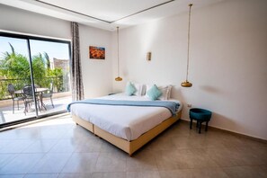 Junior-Doppelzimmer | Allergikerbettwaren, Daunenbettdecken, individuell dekoriert