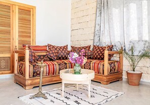 Junior-Doppelzimmer | Allergikerbettwaren, Daunenbettdecken, individuell dekoriert