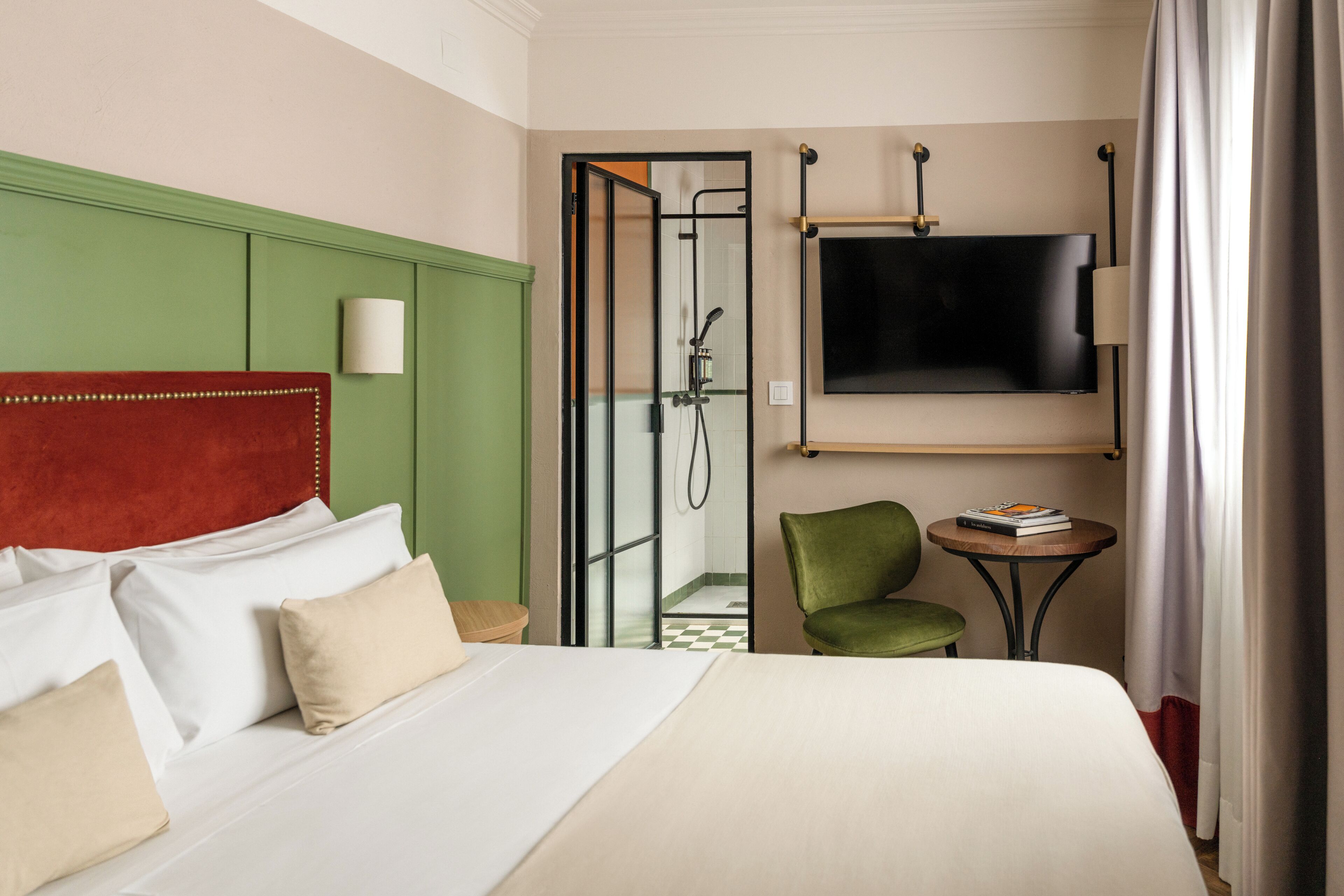 Double Room | Egyptian cotton sheets, premium bedding, down comforters