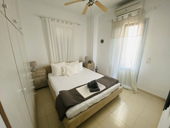 3 bedrooms, iron/ironing board, free WiFi