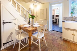 Dining - Sunny Beck Cottage - cosy cottage in Mundesley (Mundesley)