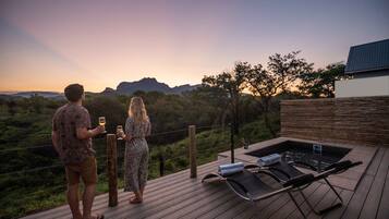 Cottage Deluxe, 1 giường cỡ king và sofa giường, hồ bơi riêng, quang cảnh núi | Quang cảnh núi