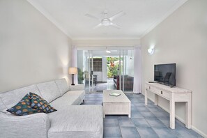 Living area - Alassio 2 Bedroom Direct Pool Access104 (Palm Cove)