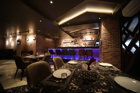 Desayuno buffet diario (INR 249 por persona)