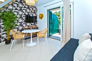 Superior Duplex Apartment with seaview and pool | เครื่องนอนป้องกันสารก่อภูมิแพ้, เตียงเมมโมรีโฟม, ห้องเก็บเสียง