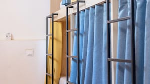 Comfort Shared Dormitory - Boutique Hostel Angel - Quiet hostel (Ljubljana)