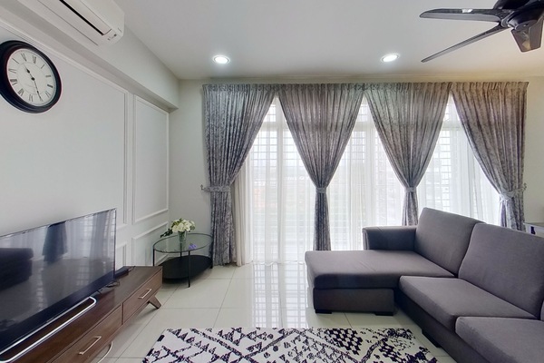 Economy Condo | Living area
