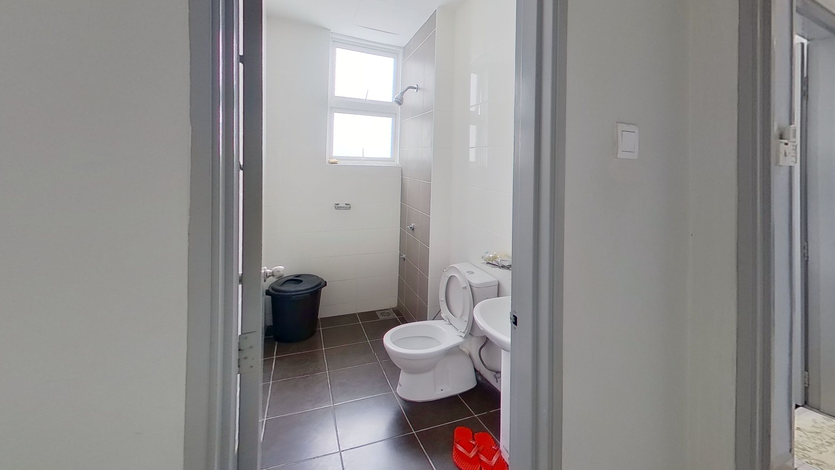 Economy Condo | Bilik Mandi