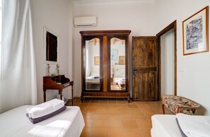 4 chambres, accès au Wi-Fi (inclus), literie fournie