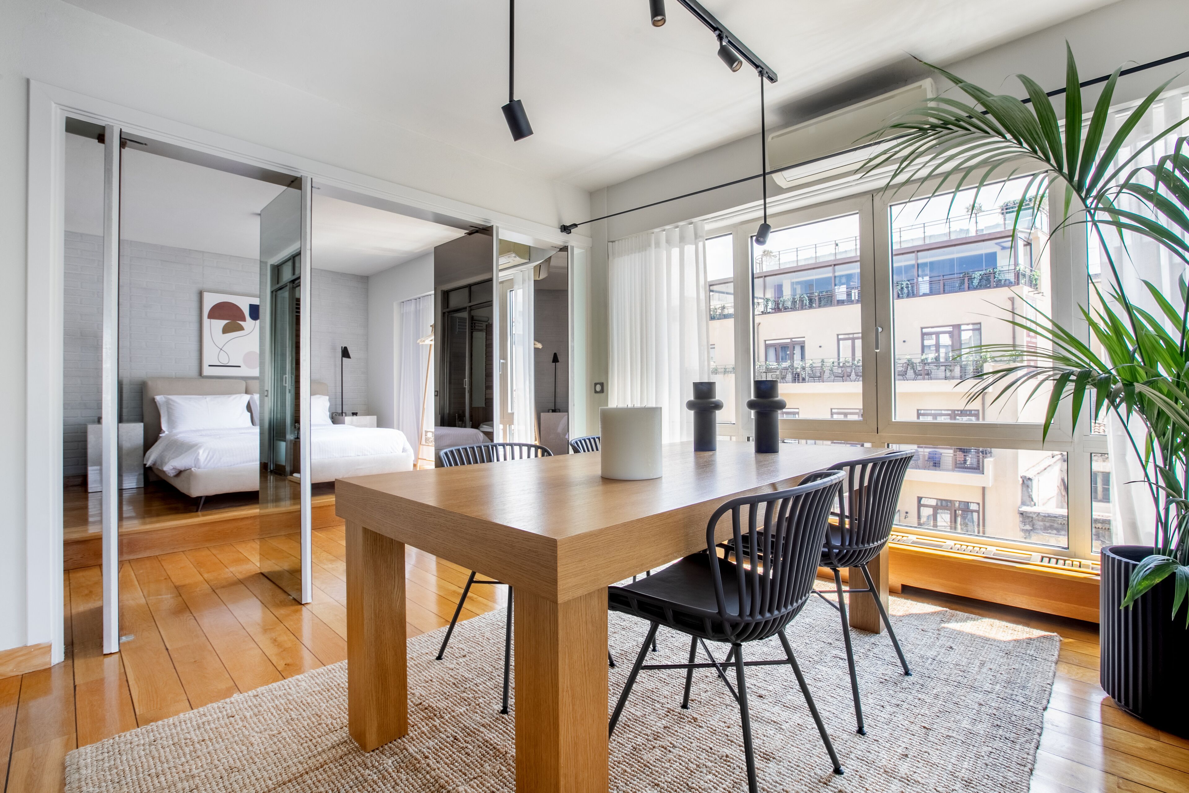 3 Schlafzimmer, Schreibtisch, Bügeleisen/Bügelbrett, Reisekinderbett