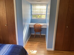 4 chambres, fer et planche à repasser, accès Internet, draps fournis