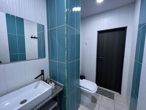 Bathroom - RP hotel (Yerevan)