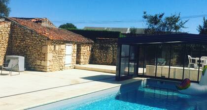 COUNTRY HOUSE WITH LARGE GARDEN + PRIVATE POOL + RIVER