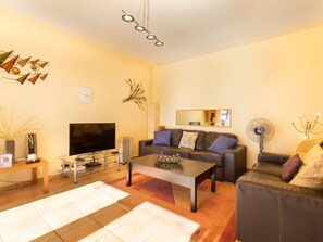 TV - Belle Vue by Interhome (Almuñécar)
