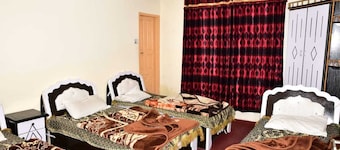 Kashmir Heights Hotel and Restaurant