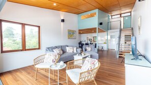 Smart TV - Dutchies By The Sea, 2 61 Christmas Bush Ave - Spectacular views, close to the beach,  Wi-Fi (Nelson Bay)