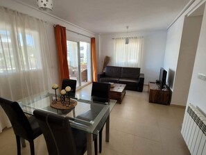 TV - Beautiful view of the pool! (Sucina)