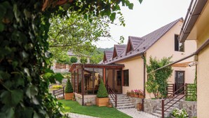 Exterior - Dilivita Rest House (Gosh)