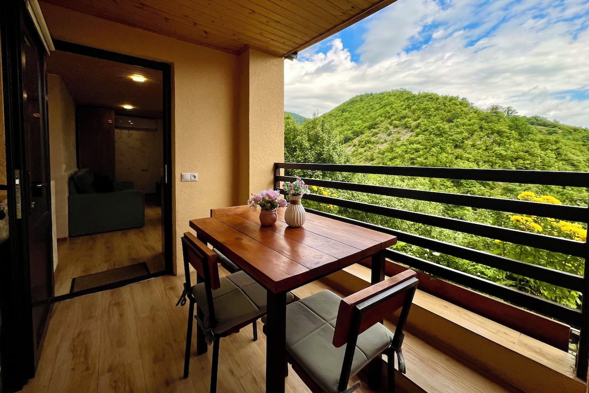 Superior Triple Room | Balcony
