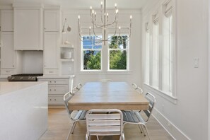 Dining - Brand New Luxury 4BR Seacrest Rosemary Alys 30A (Rosemary Beach)
