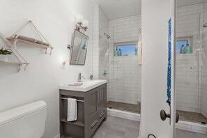 Hårføner og håndklær