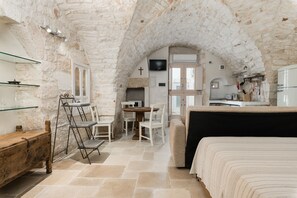 TV - Casa Stella by Wonderful Italy (Ostuni)