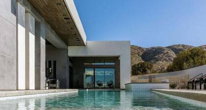 Vanguard by Fieldtrip | 5 Bd Private Luxury with Infinity Pool & Game Room