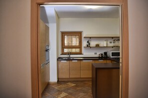 Frigorifero, microonde, forno, lavastoviglie