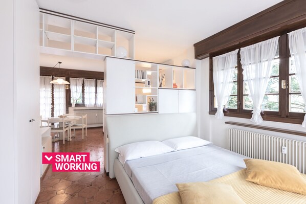 1 chambre, fer et planche à repasser, Wi-Fi gratuit, draps fournis