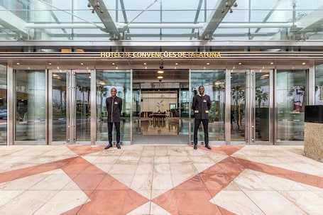 Exterior. Hotel de Convenções de Talatona