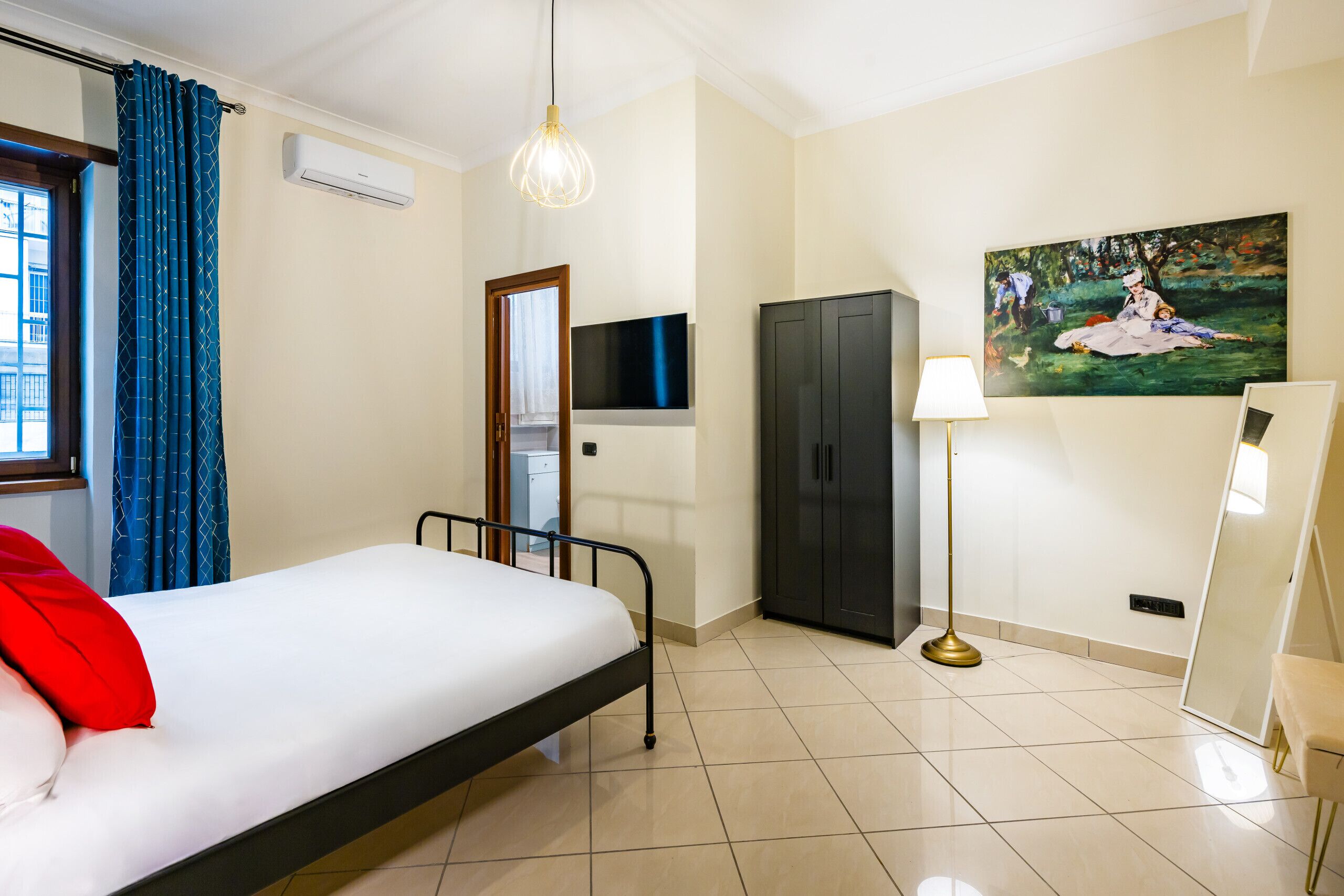 2 habitaciones, tabla de planchar con plancha y wifi gratis 